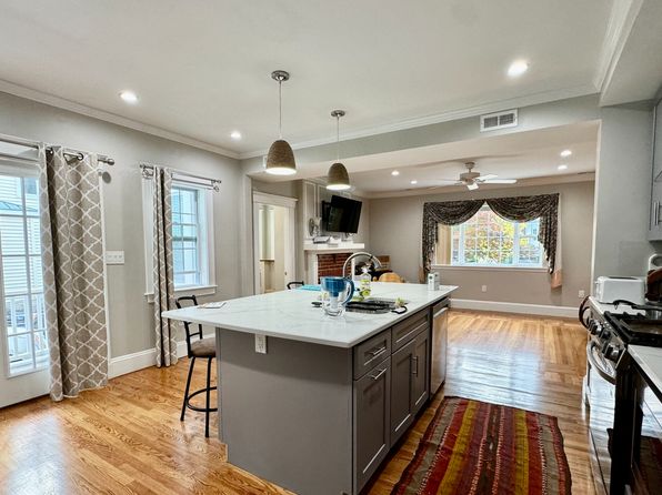 68 Manet Rd