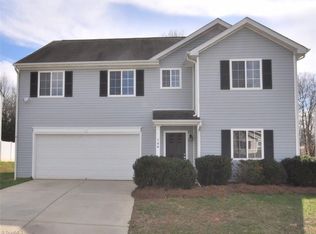 706 Sunmeadow Dr, Browns Summit, NC 27214