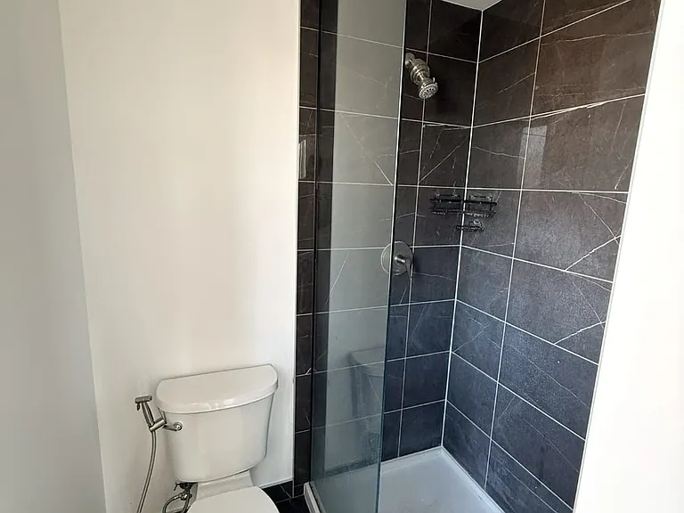 15 Wellington St S #902 — Photo 9