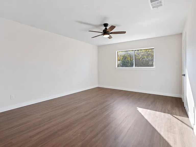 1464 Big Bend Dr — Photo 8