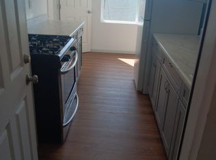 4230 Carrington St #4, Oakland, CA 94601