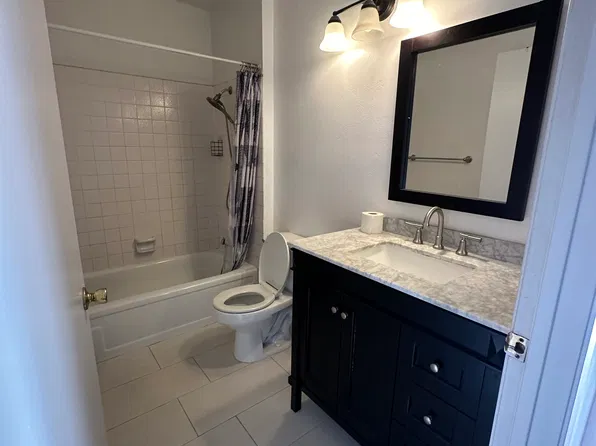 9415 Gold Coast Dr Unit B5, San Diego, CA 92126
