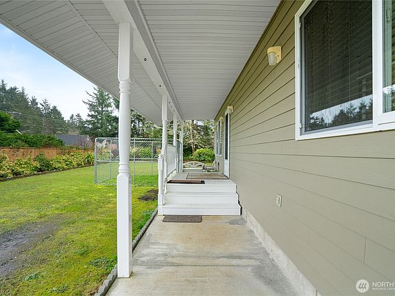 2nd image of 281 Cakesosta Street SE