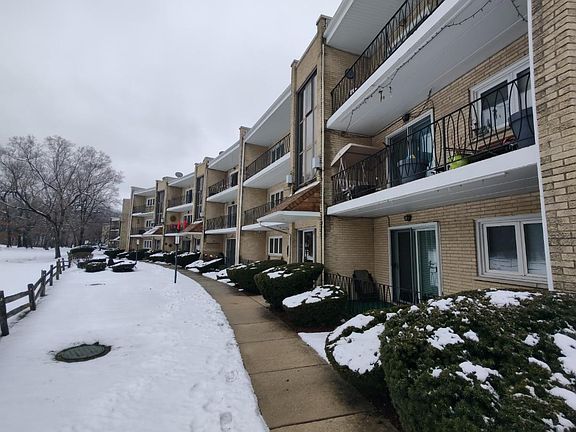 3rd image of 9508 S 86th Ave APT 303
