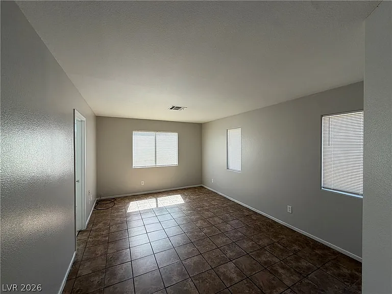1864 Star Sapphire Ct — Photo 24