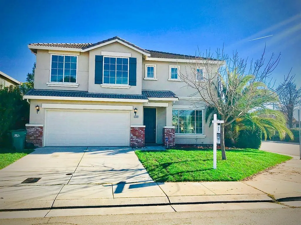 Lonnie Beck Way, Stockton — Photo 1