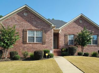 2512 Springhill Village Dr, Bryant, AR 72022