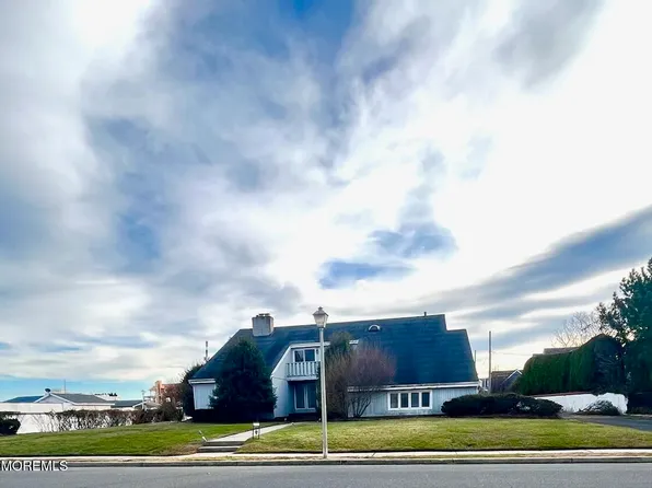 16 Corlies Ave, Allenhurst, NJ 07711