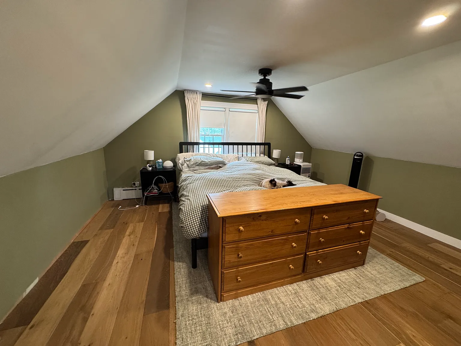 3 bed, 1.5 bath, 1403 sqft, $3,600 — Photo 3
