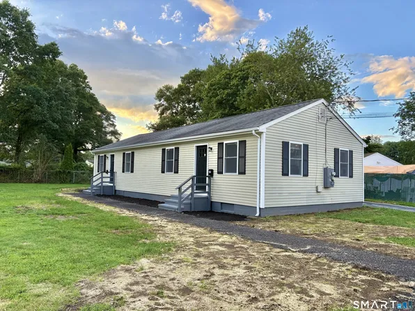 27 Joliet Court, Groton, CT 06340