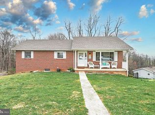 1205 Homewood Rd, York, PA 17402