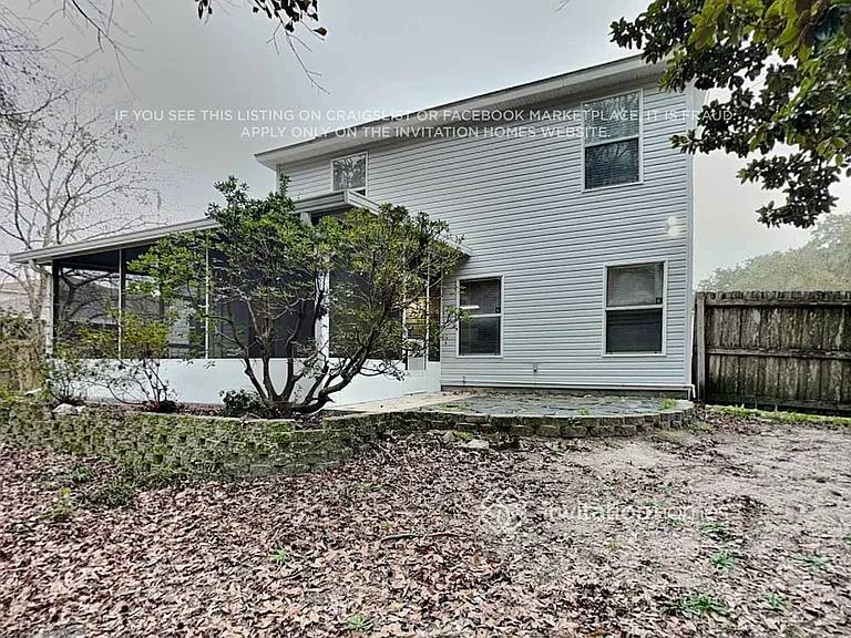 13581 Ashford Wood Ct E — Photo 24