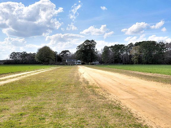 3rd image of 1404 Dog Island Rd