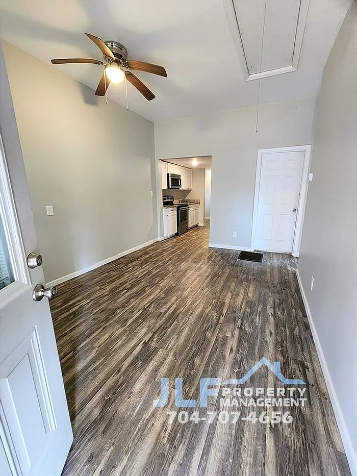 2 bed, 1.0 bath, 750 sqft, $1,195 — Photo 3