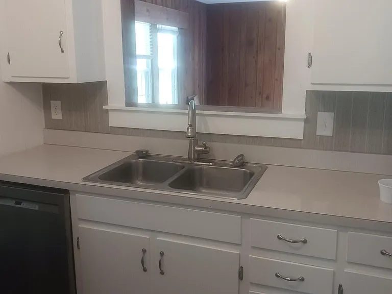 174 Belfast Rd — Photo 8