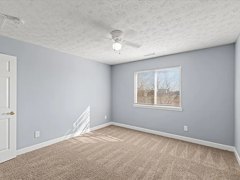 Cross Lake Apartments — Photo 135