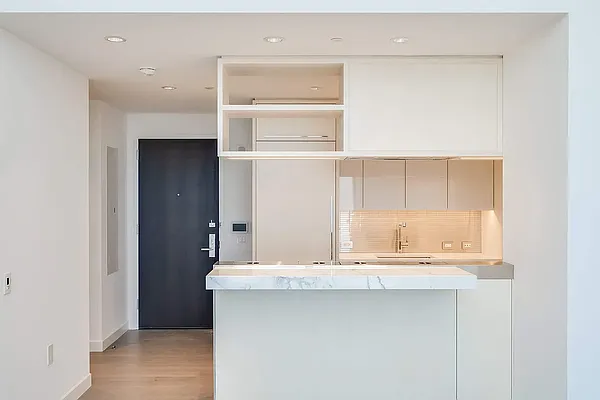 Rented by Compass | media 30