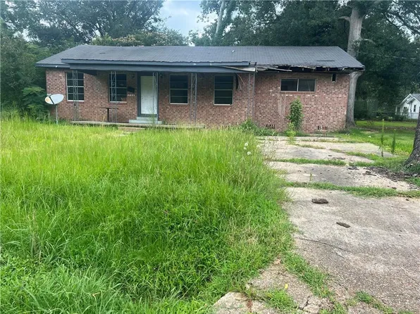 236 Messick St, Marksville, LA 71351