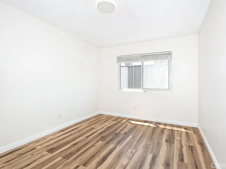 21901 Lassen St #113 — Photo 22