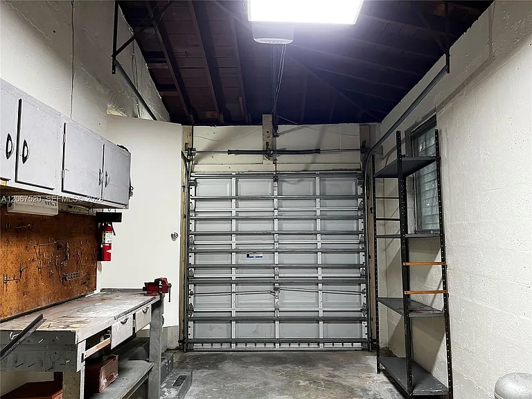 3351 SW 18th St — Photo 51