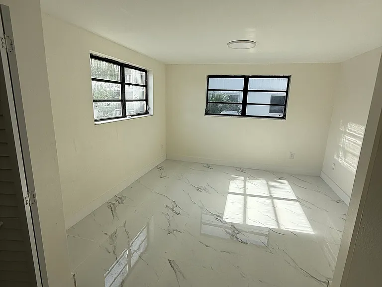 1673 Bay Rd #306 — Photo 18