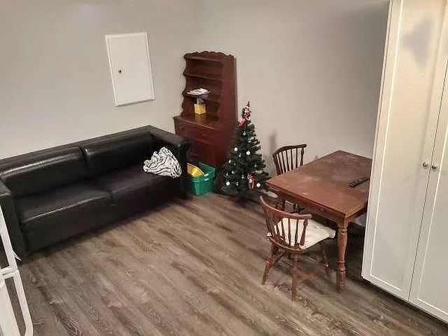 2 bed, 800 sqft, $2,000 — Photo 3
