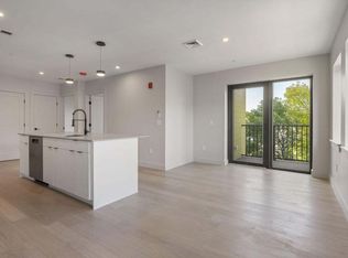 75 Chestnut St #501, Portland, ME 04101