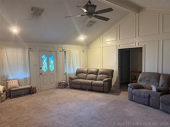 4th image of 1919 Parkway Cir
