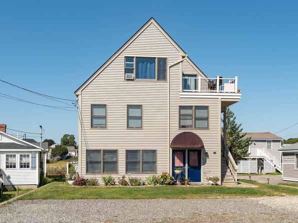 26 Kings Highway, Hampton, NH 03842
