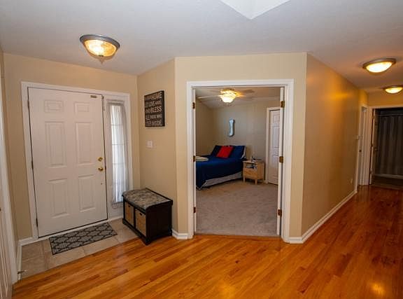 2nd image of 10282 Rosewood Ct