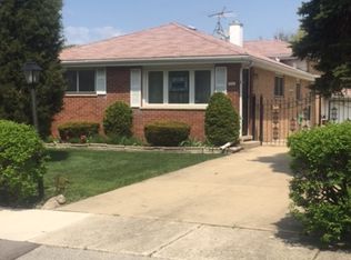 1111 Twin Oaks St, Bensenville, IL 60106