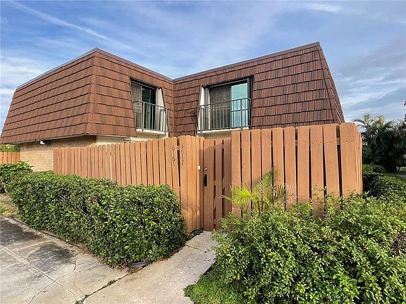 2nd image of 6161 SE Riverboat Dr #1017