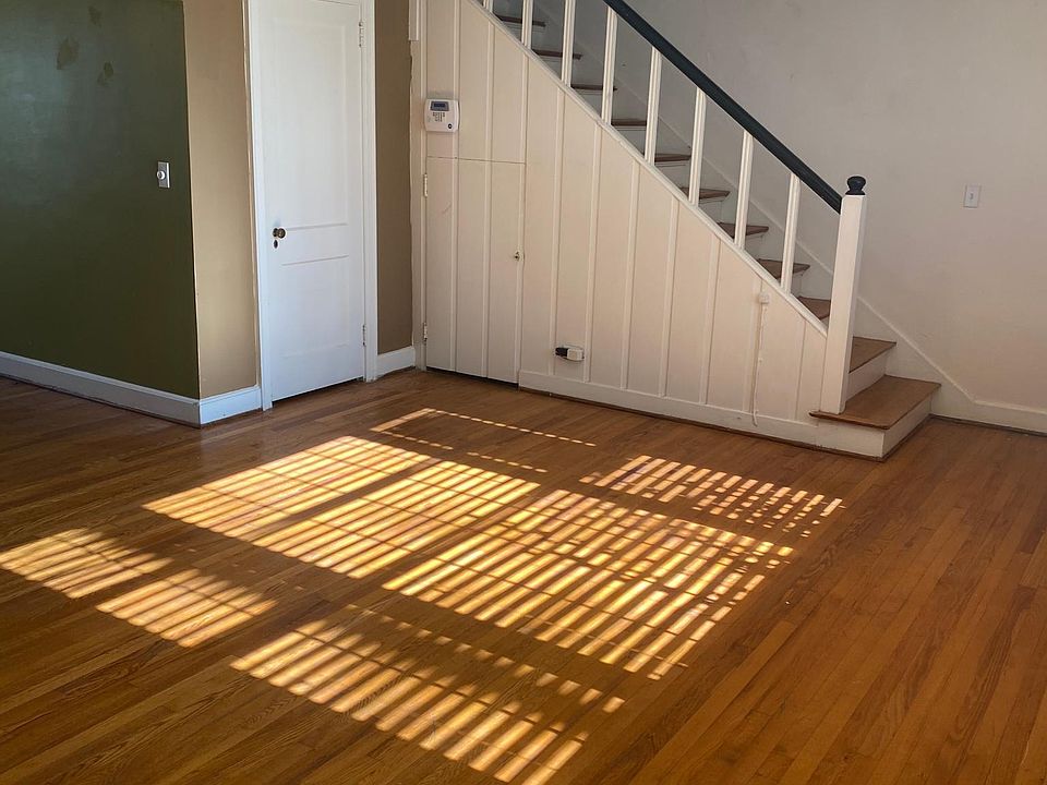 1st image of 418 Randall St #0