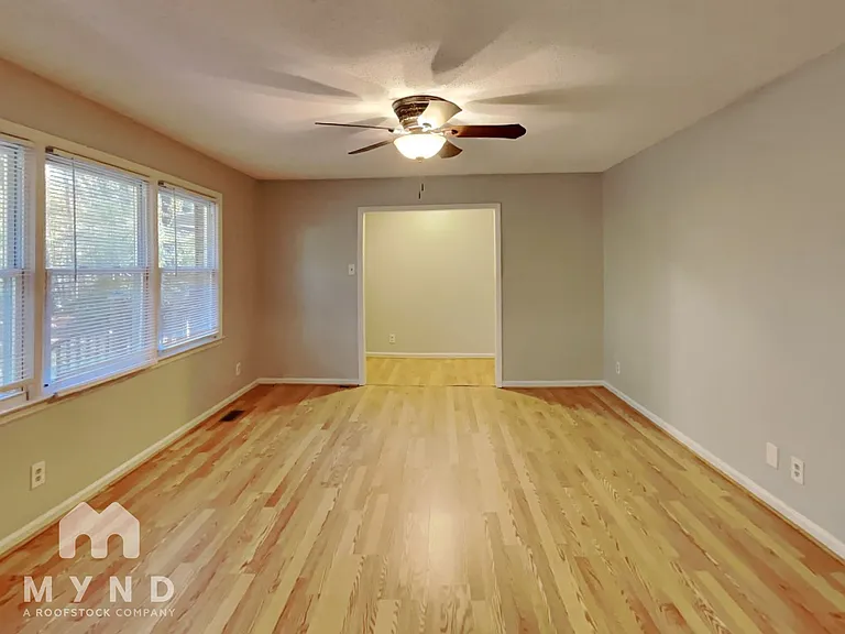 1508 Torredge Rd — Photo 9