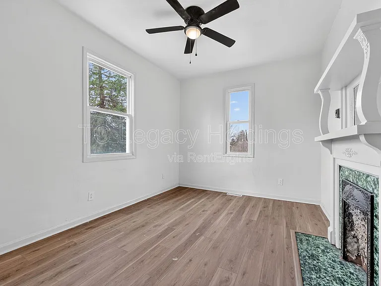 281 View Ave — Photo 16