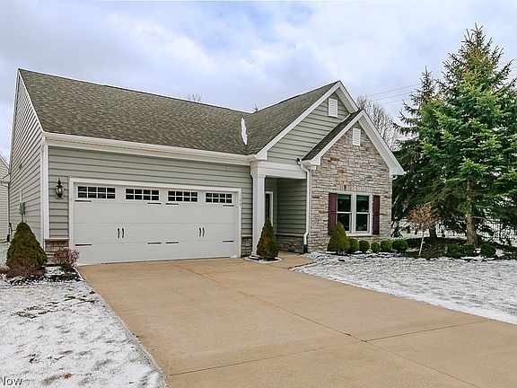 2nd image of 1175 Vista Lago Cir