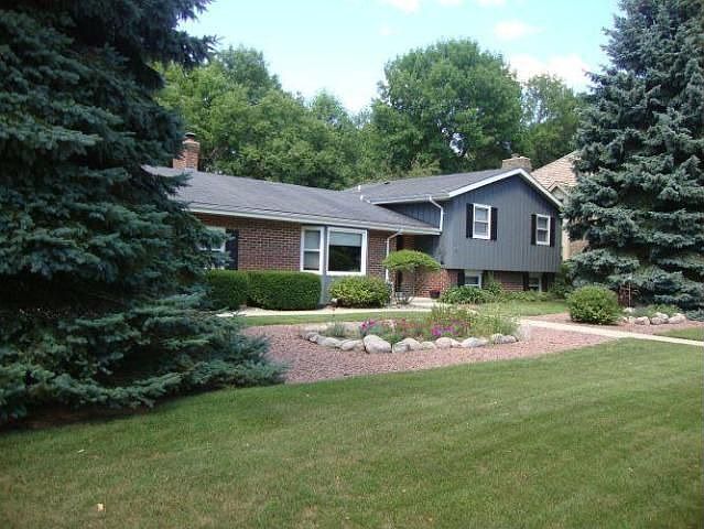 1st image of 635 N Sauk Dr