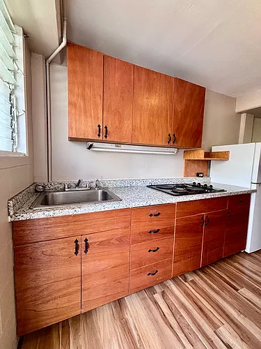 2467 Cleghorn St #2 Photo 1