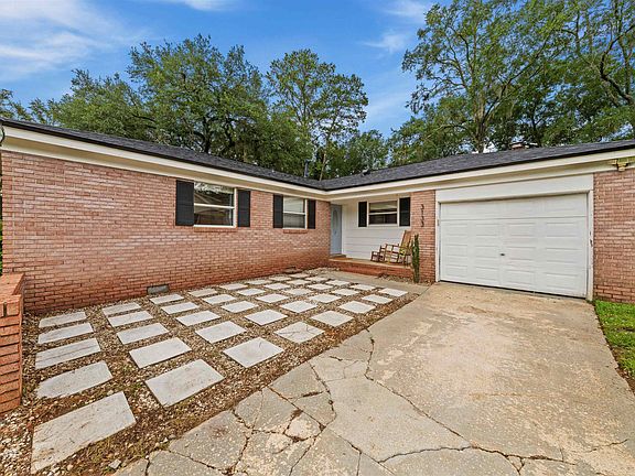 5th image of 3133 Tipperary Dr