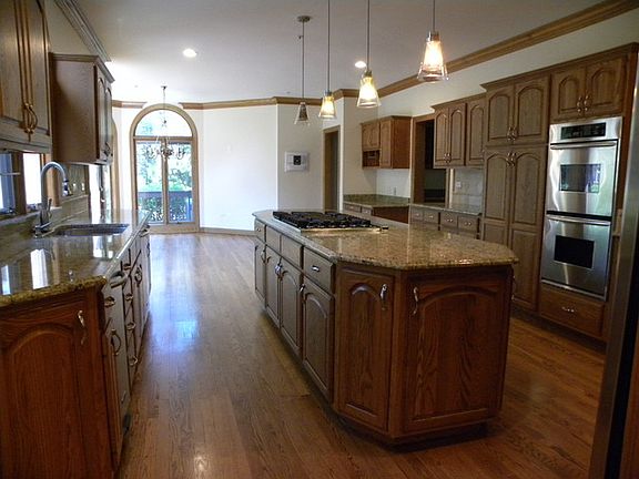 5th image of 5851 Teal Ln