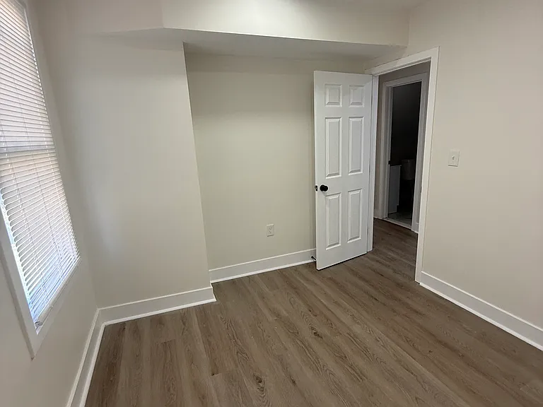 808 Winston Ave — Photo 17