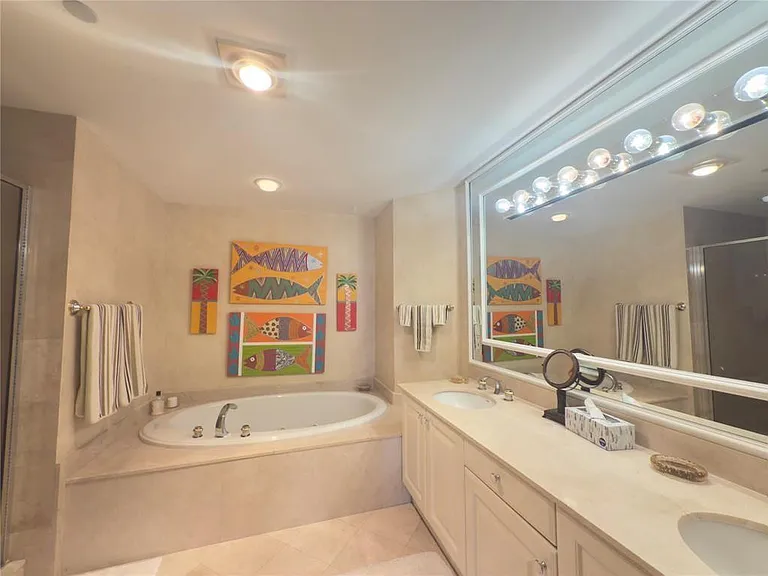 800 Ocean Dr #404 — Photo 11
