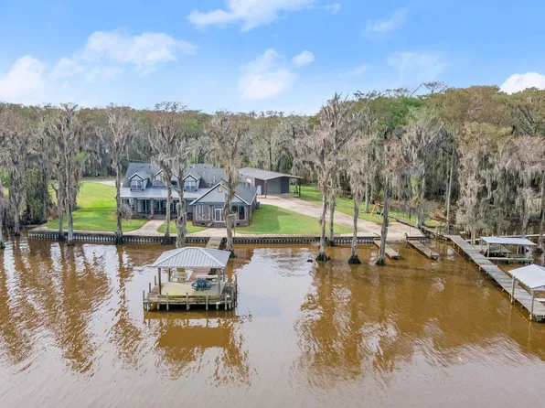 123 Lake Rd, Pierre Part, LA 70339