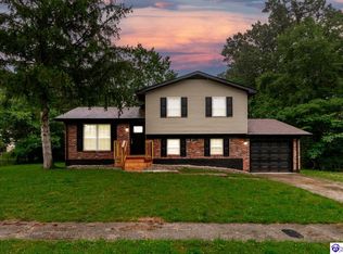 183 Indiana Trl, Radcliff, KY 40160