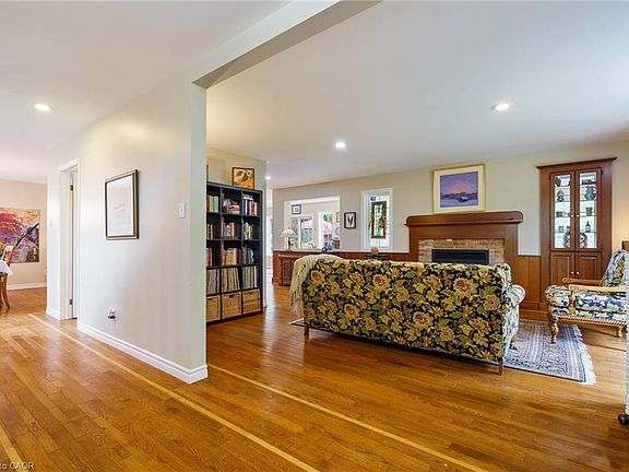 5th image of 1166 Westbrook Rd