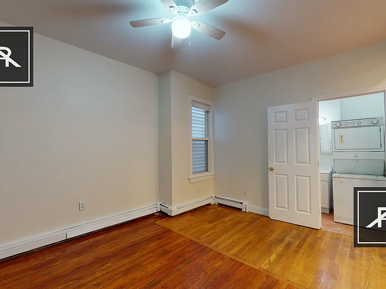 17 Linden St #2 — Photo 12