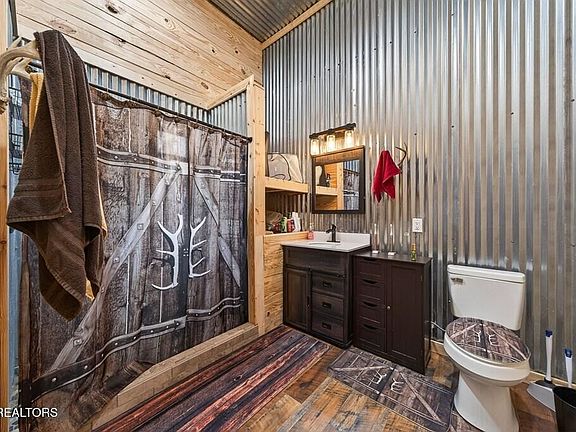 4th image of 1780 Wolf Haven Rd