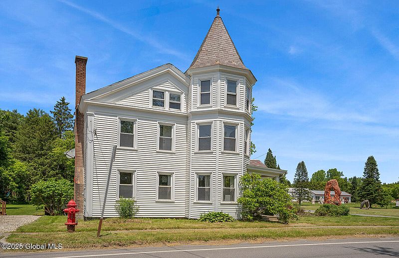 3rd image of 64 West Broadway