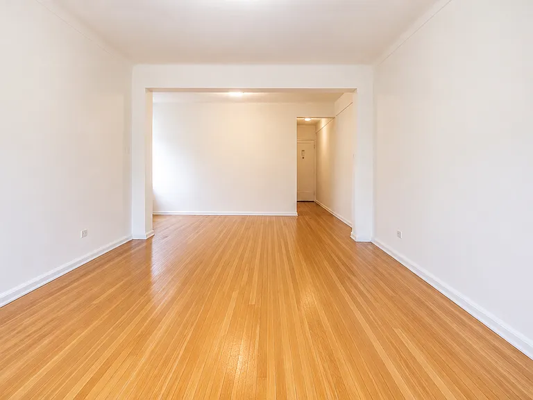 515 Avenue I #606 — Photo 4
