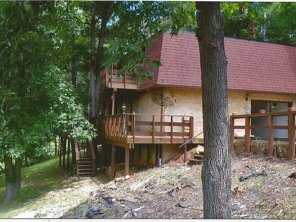 4th image of 840 Evergreen Cir